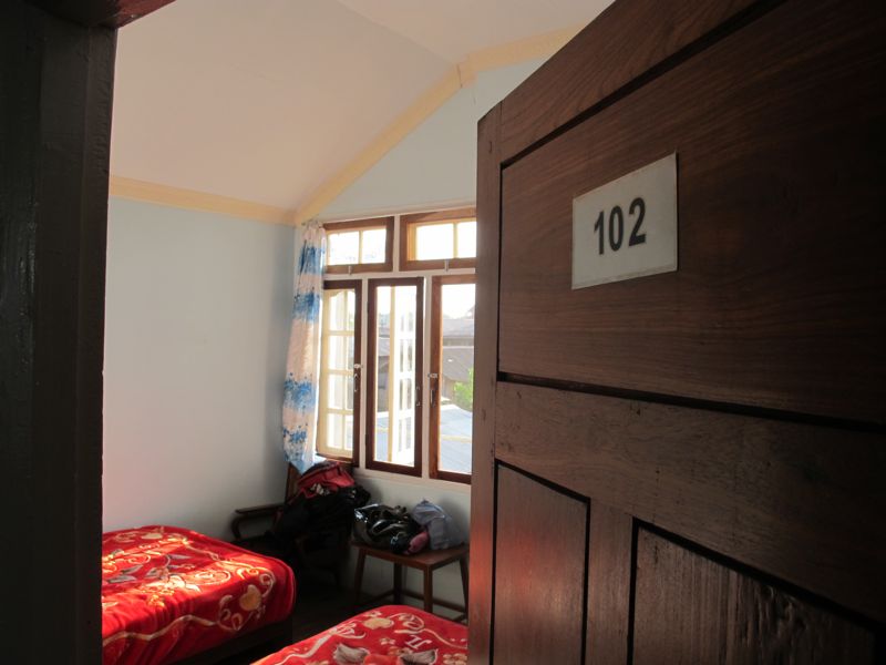 joy-inn-hotel-inle-lake14
