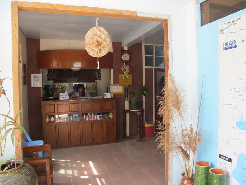 joy-inn-hotel-inle-lake3